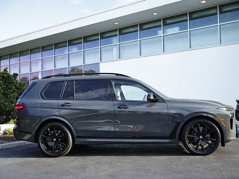 Certified 2026 BMW X7 M60i AWD/4WD image 4