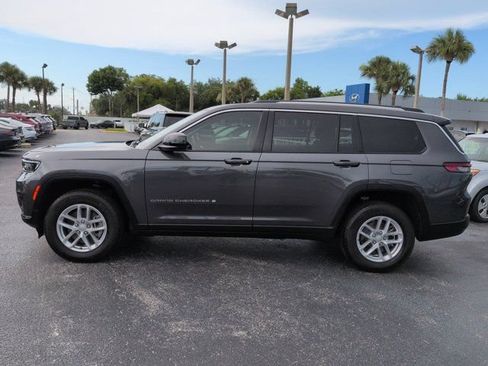 Used 2023 Jeep Grand Cherokee L Laredo RWD image 7