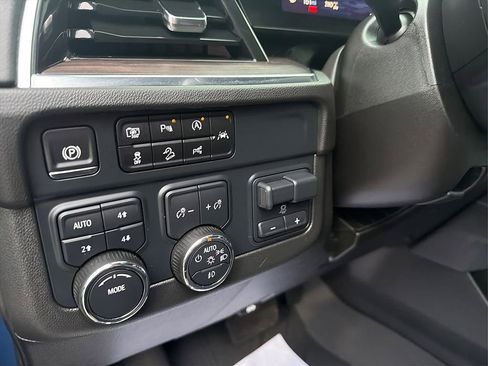 Used 2025 Chevrolet Tahoe LT w/ Comfort Package image 20