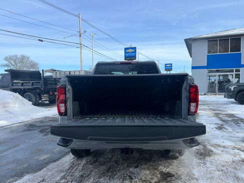 Used 2024 GMC Sierra 1500 Elevation image 37