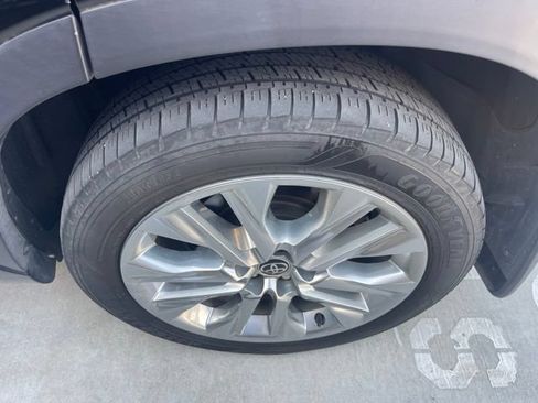 Used 2020 Toyota Highlander Limited AWD/4WD image 8