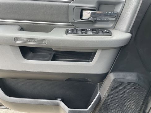 Used 2018 RAM 1500 Big Horn AWD/4WD image 29