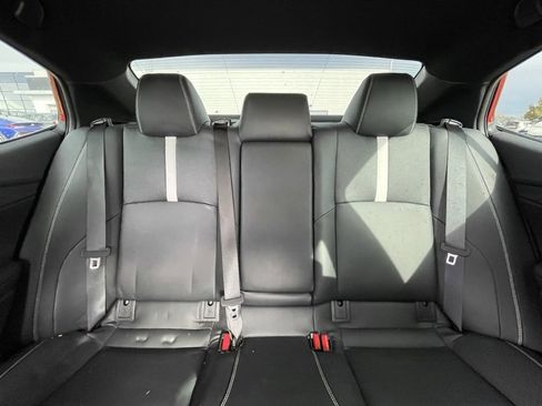 Used 2025 Toyota Camry SE image 28