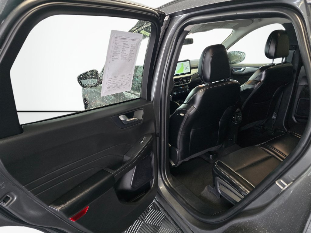 Used 2024 Ford Escape Platinum AWD/4WD image 35