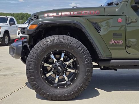Used 2022 Jeep Gladiator Rubicon w/ Cold Weather Group AWD/4WD image 10