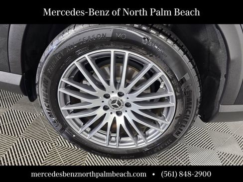 Certified 2026 Mercedes-Benz GLC 300 image 17