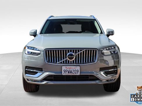 Used 2025 Volvo XC90 B5 Core w/ Protection Package Premier AWD/4WD image 2