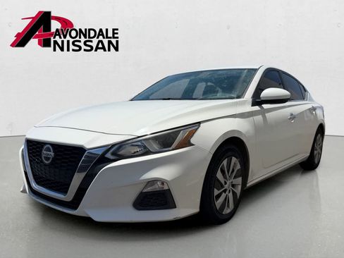 Used 2020 Nissan Altima 2.5 S FWD image 2