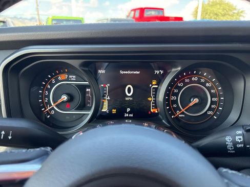 New 2025 Jeep Wrangler Unlimited Sahara AWD/4WD image 30