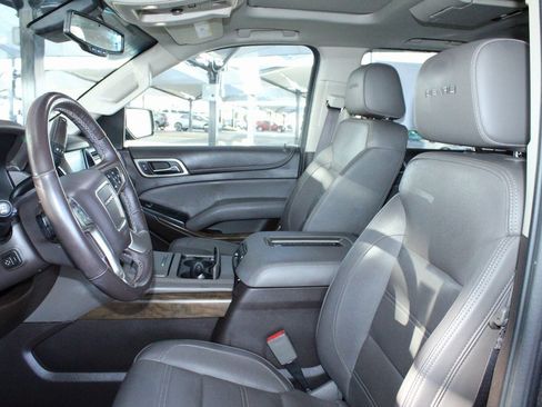 Used 2018 GMC Yukon XL Denali w/ Denali Ultimate Package image 8
