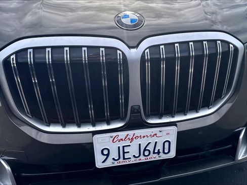 Used 2024 BMW X7 xDrive40i AWD/4WD image 31