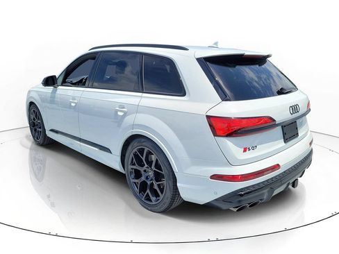 New 2026 Audi SQ7 Premium Plus AWD/4WD image 3