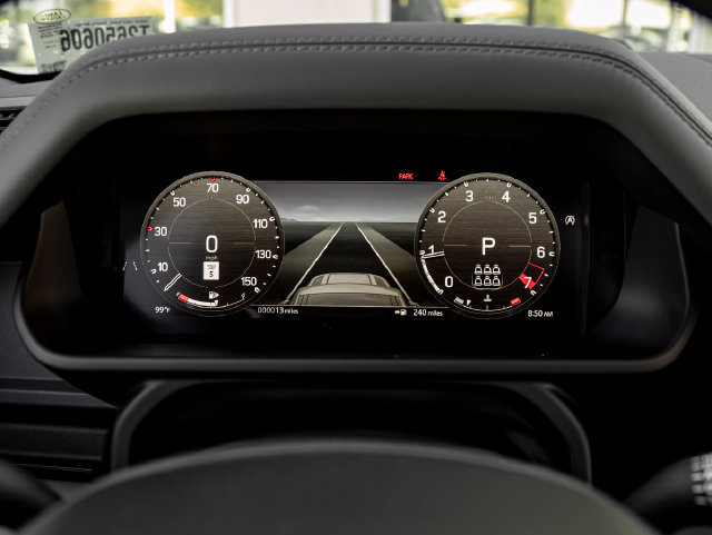 New 2026 Land Rover Defender 130 X-Dynamic SE AWD/4WD image 18