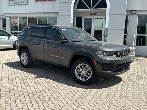 New 2026 Jeep Grand Cherokee Laredo X RWD image 2