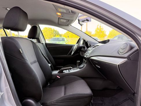 Used 2013 MAZDA MAZDA3 i Touring FWD image 22