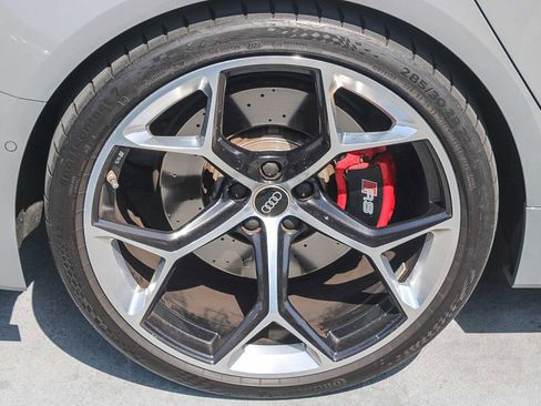 Used 2024 Audi RS 6 performance image 17