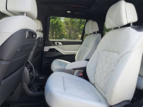 New 2026 BMW X7 xDrive40i w/ M Sport Package image 19