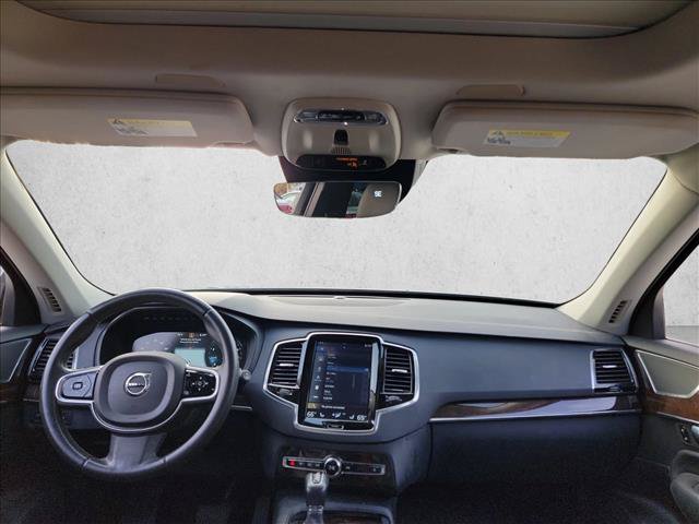 Used 2016 Volvo XC90 T6 Momentum w/ Momentum Plus Package AWD/4WD image 17
