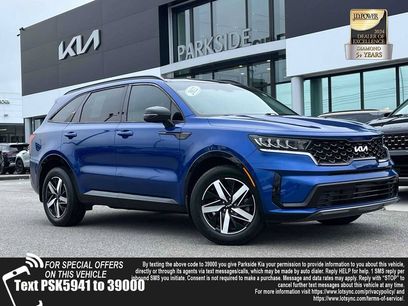 Used 2022 Kia Sorento S w/ Panoramic Sunroof Package