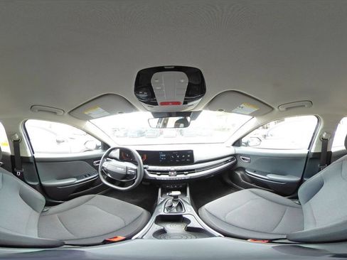 Used 2025 Kia K4 FWD image 44