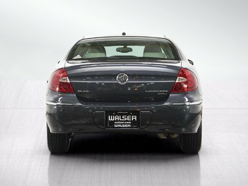 Used 2009 Buick LaCrosse CXL w/ Driver Confidence Package FWD image 4