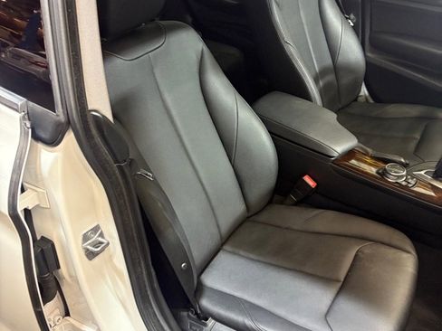 Used 2015 BMW 328i Gran Turismo xDrive image 22