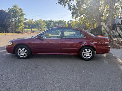 Used 2002 Honda Accord SE image 2