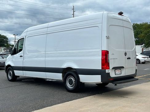 Used 2025 Mercedes-Benz Sprinter 2500 image 5