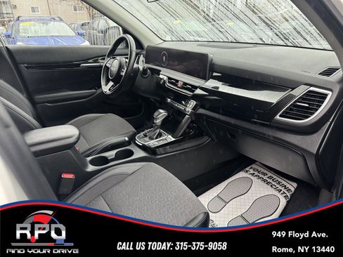 Used 2024 Kia Seltos S image 14