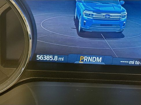 Used 2024 Ford Expedition Max XLT image 19