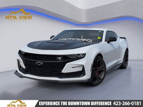 Used 2019 Chevrolet Camaro SS image 1