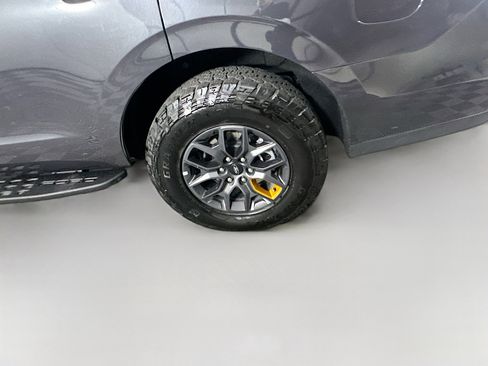 Used 2025 Ford Expedition Tremor image 11