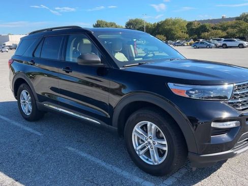 Used 2022 Ford Explorer XLT w/ Equipment Group 202A image 16