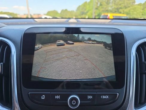 Used 2018 Chevrolet Equinox Premier FWD image 30