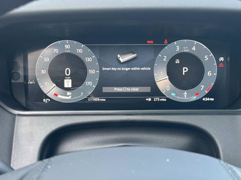 Certified 2026 Land Rover Range Rover Velar Dynamic SE image 35