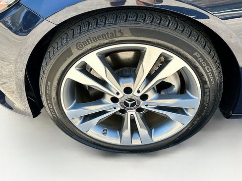 Used 2019 Mercedes-Benz C 300 Sedan image 33