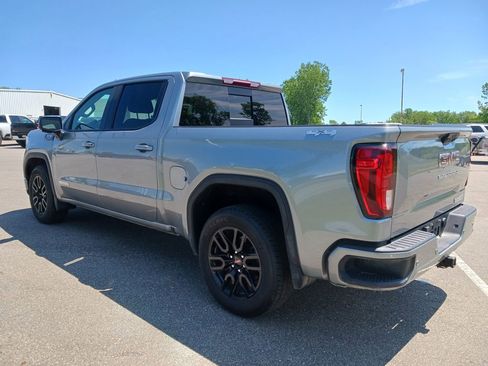 Used 2024 GMC Sierra 1500 Elevation w/ Preferred Package AWD/4WD image 4