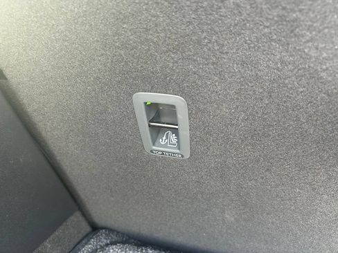 Certified 2026 Volkswagen Tiguan S FWD image 39