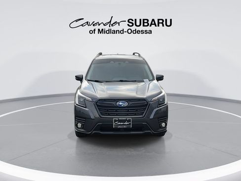 Used 2024 Subaru Forester Limited AWD/4WD image 3