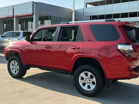 Used 2019 Toyota 4Runner SR5 RWD image 22