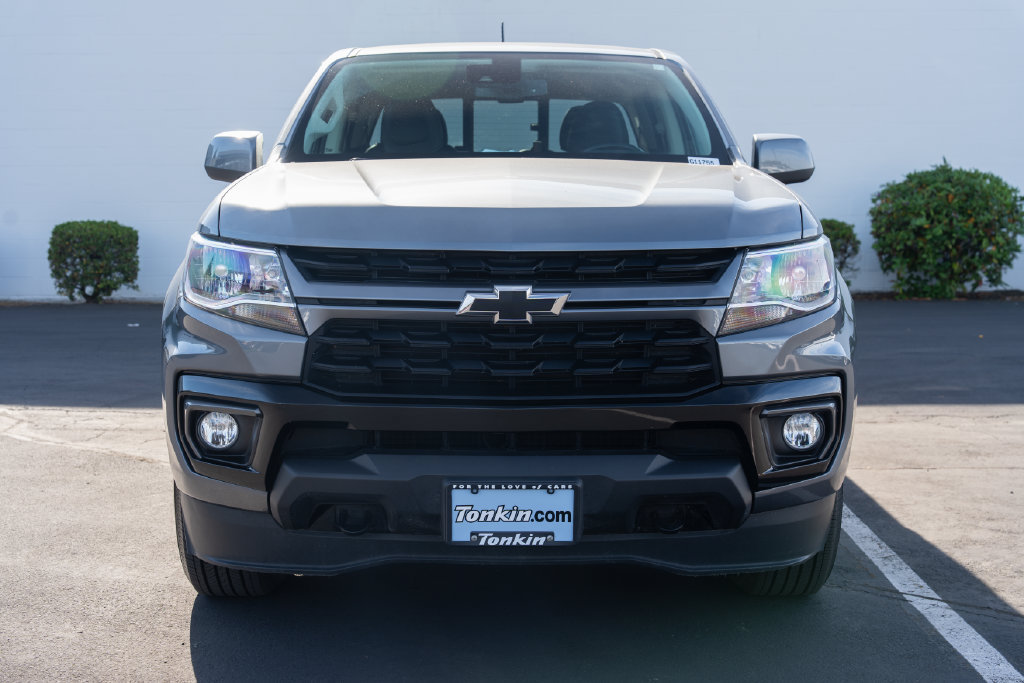 Used 2021 Chevrolet Colorado LT w/ Safety Package AWD/4WD image 2