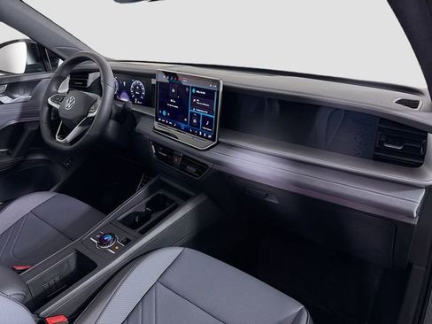 New 2026 Volkswagen Tiguan SE R-Line image 29