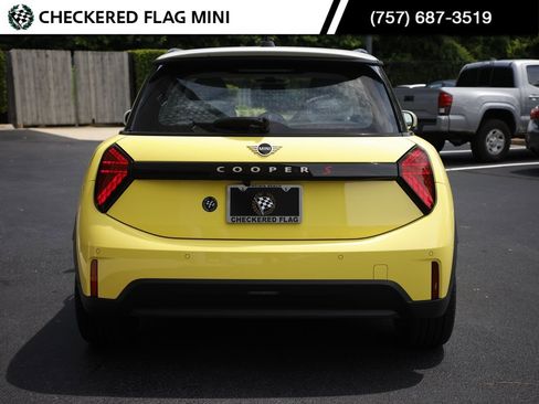 Used 2025 MINI Cooper S image 11