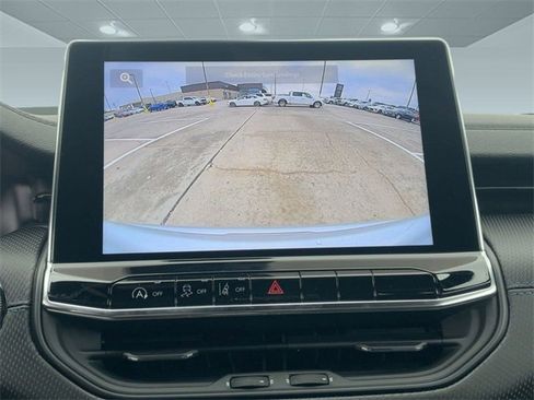 New 2026 Jeep Compass Latitude image 24