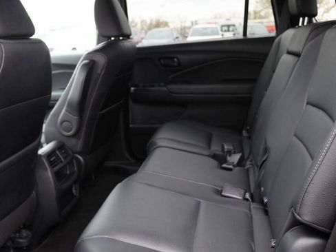 Used 2023 Honda Passport EX-L image 17