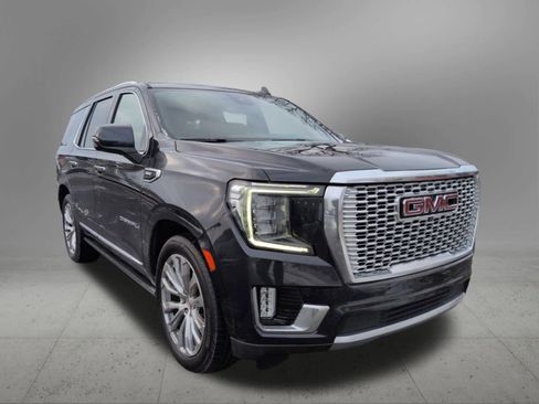 Used 2023 GMC Yukon Denali w/ Denali Reserve Package image 8