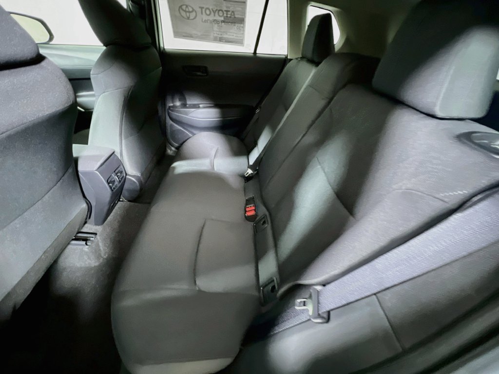 New 2026 Toyota Corolla Cross LE w/ Moonroof Package AWD/4WD image 20
