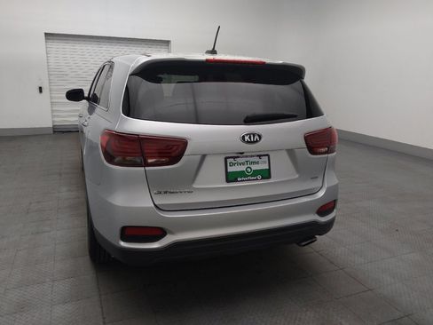 Used 2019 Kia Sorento L FWD image 6