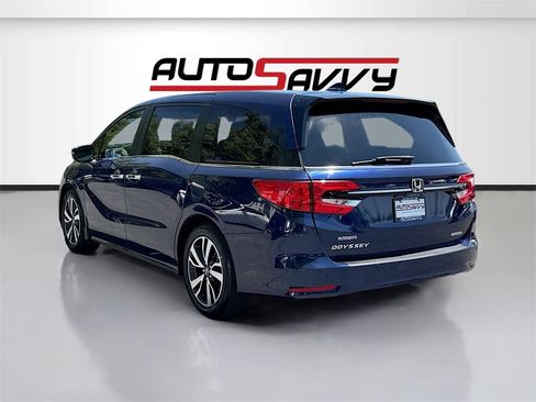 Used 2023 Honda Odyssey Touring image 5