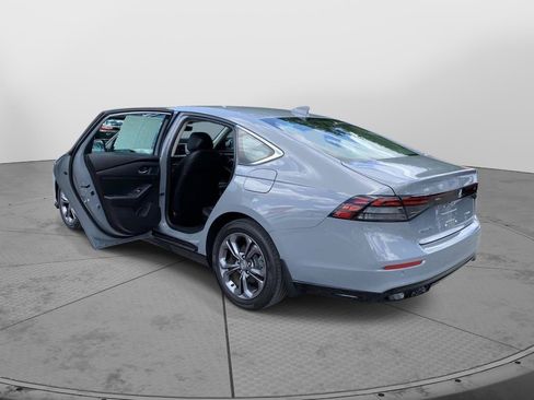 Certified 2025 Honda Accord EX-L image 36